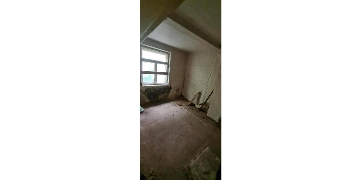 Einfamilienhaus Leisnig - 5 Zimmer, 120 m&sup2;, 14.999&euro; | Angebot:25939520