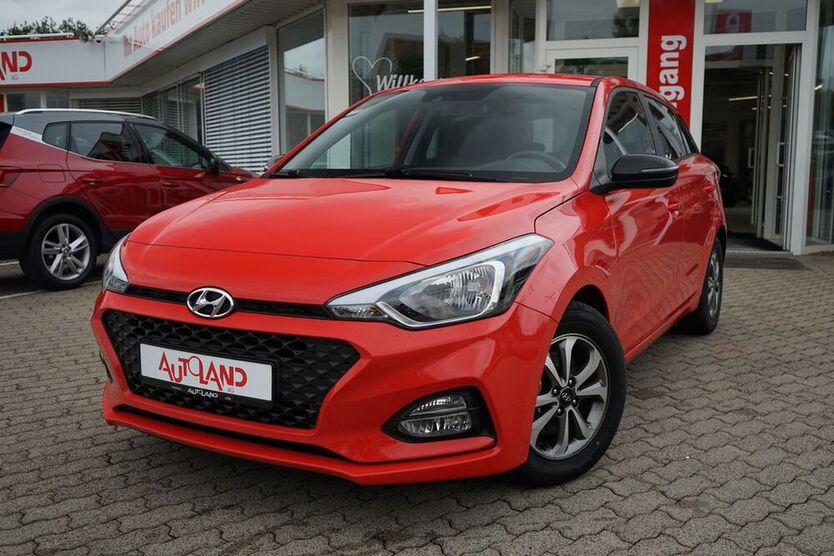 i20