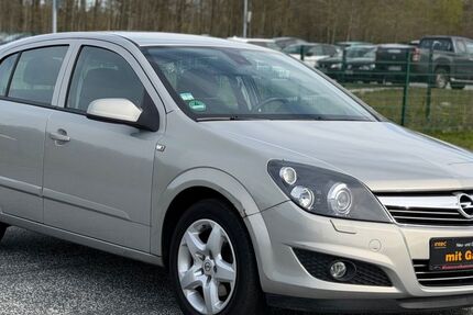 Opel Astra 125.000 km 3.999 &euro; Oldenburg 26125