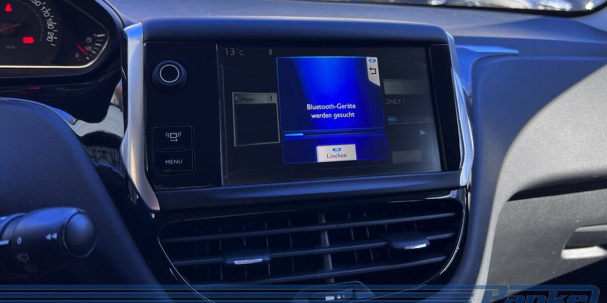 Peugeot 208 Style 1.2*SHZ*5trg*PDC*Klima*Blueto*Tempo* 73.611 km 7.980 &euro; Berlin 13187