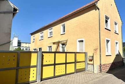 Haus zum Kaufen in Schifferstadt 299.000 € 164.9 m² 7 zimmer