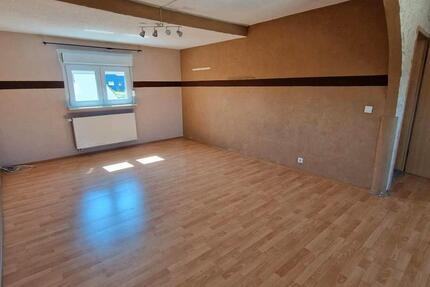 Wohnung Bretten - 4 Zimmer, 95 m&sup2;, 950&euro; | Angebot:26677331
