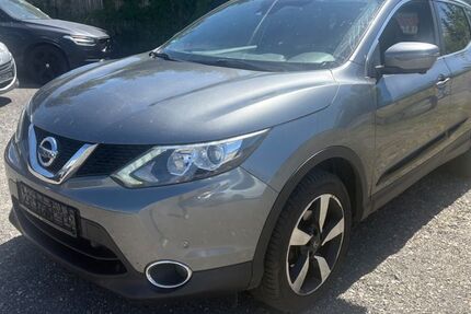 Nissan Qashqai 107.500 km 8.500 &euro; Elsterwerda 04910