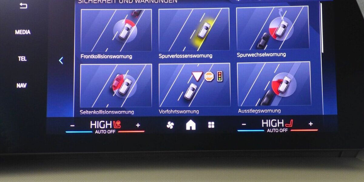 BMW X2 d U10 AHK,360° Kamera,HUD,Abstandstempomat 6.600 km 38.590 &euro; Landshut 84030