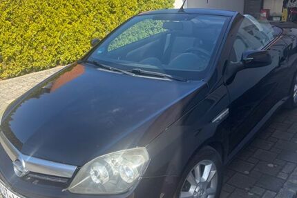 Opel Tigra 137.000 km 2.999 &euro; Spaichingen 78549