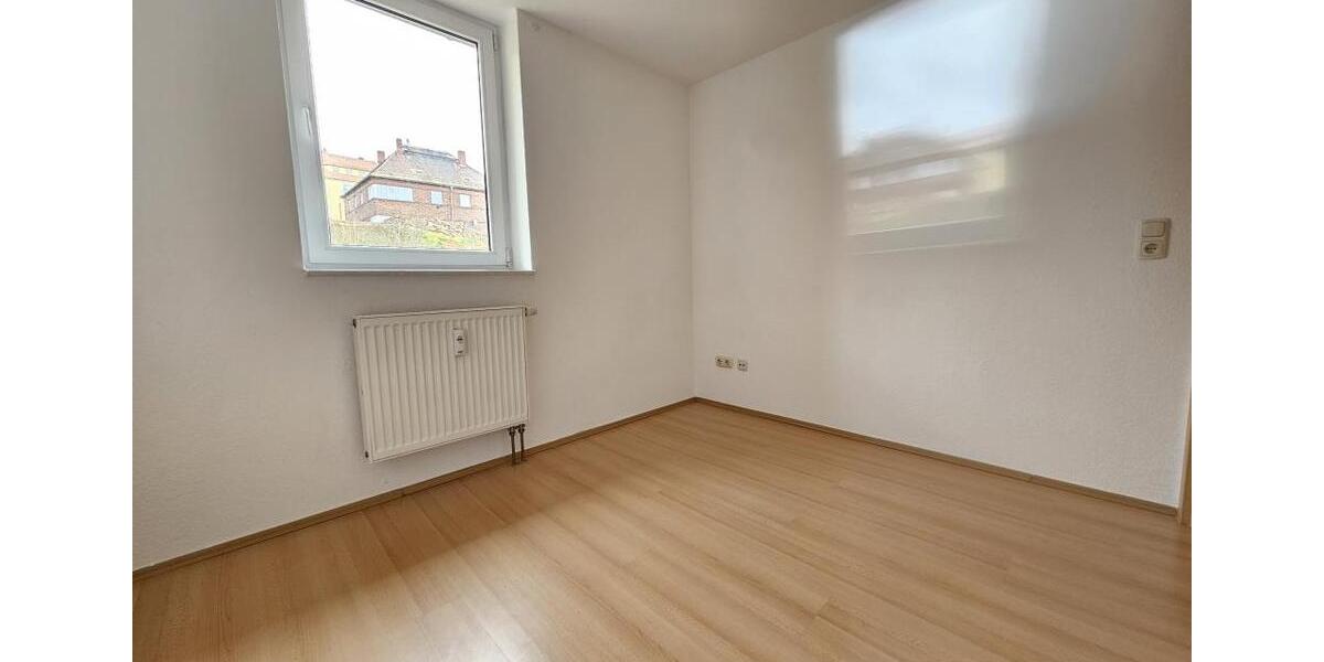 Etagenwohnung Altenburg - 2 Zimmer, 70 m&sup2;, 475&euro; | Angebot:26563033