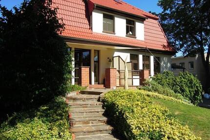 Haus Perleberg - 10 Zimmer, 300 m&sup2;, 420.000&euro; | Angebot:24606564