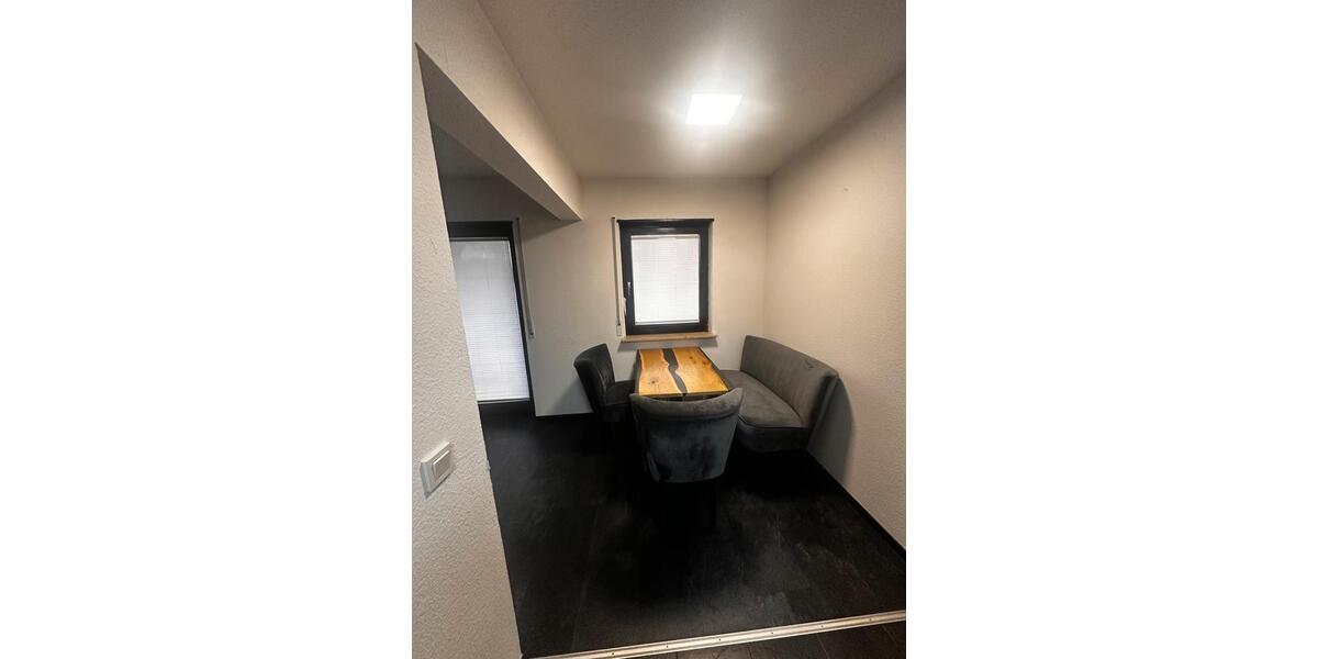 Etagenwohnung Schwieberdingen - 2.5 Zimmer, 73 m&sup2;, 1.200&euro; | Angebot:24675552