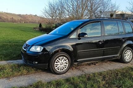 VW Touran 285.200 km 1.955 &euro; Möckmühl 74219