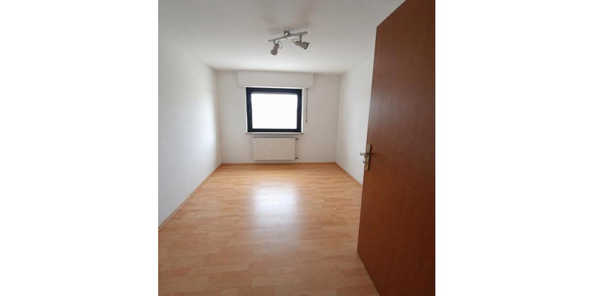 Dachgeschoßwohnung Walldorf - 3 Zimmer, 52 m&sup2;, 620&euro; | Angebot:26537322