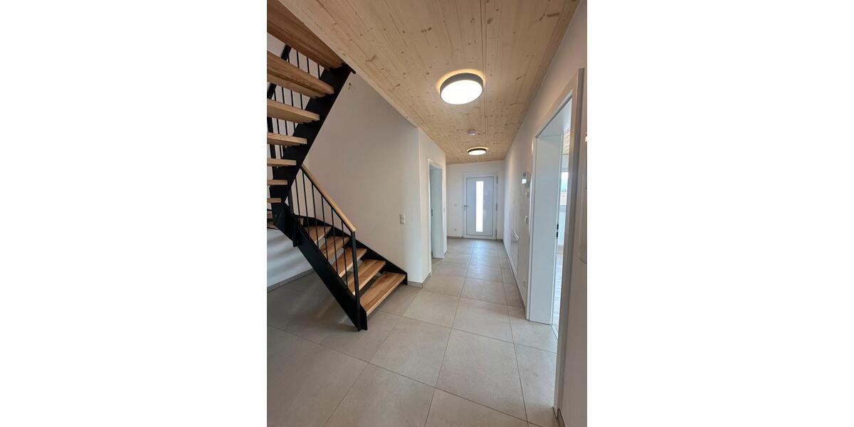 Etagenwohnung Deggendorf - 4 Zimmer, 120 m&sup2;, 1.395&euro; | Angebot:26416868