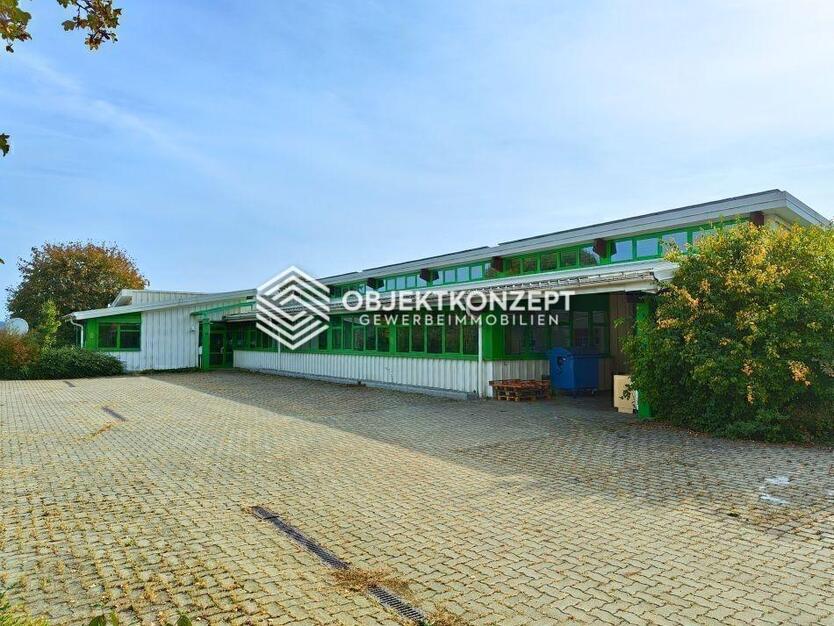 Ihr neuer Unternehmensstandort: 600 m² Halle mit Büro, Lager, PV-Anlage und Rolltor