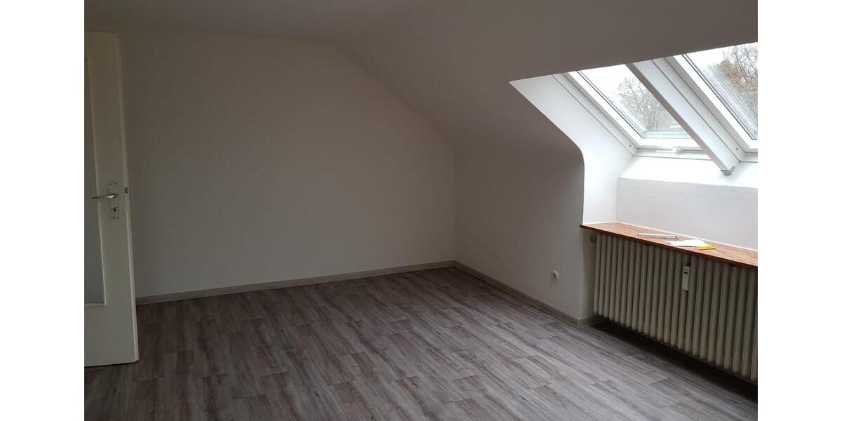 Dachgeschoßwohnung Schwarzenbruck - 3 Zimmer, 64 m&sup2;, 450&euro; | Angebot:25298372