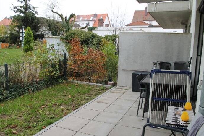 Ihre Suche hat ein Ende****Barrierefreie Wohnung mit Gartenanteil*** 2 zimmer
