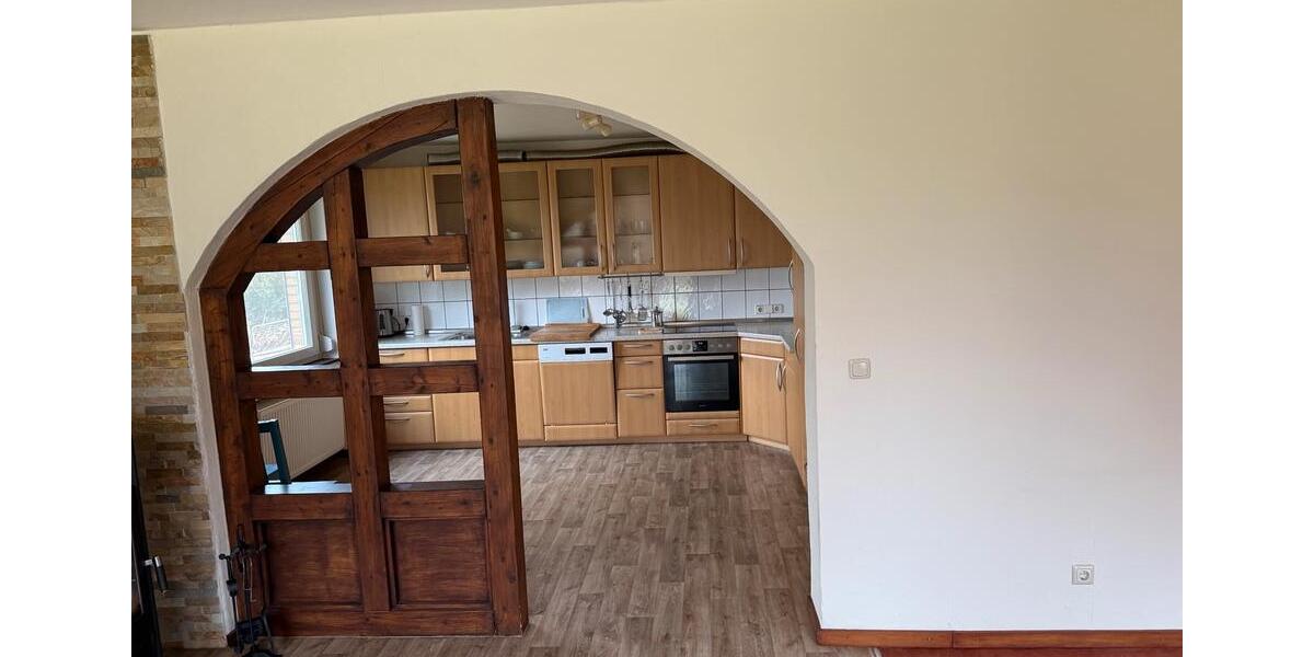 Einfamilienhaus Uslar - 10 Zimmer, 267 m&sup2;, 325.000&euro; | Angebot:26102450