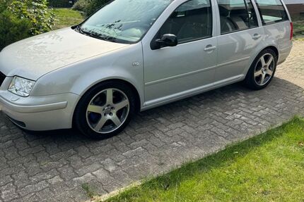 VW Bora 260.000 km 9.999 € Heilshoop 23619