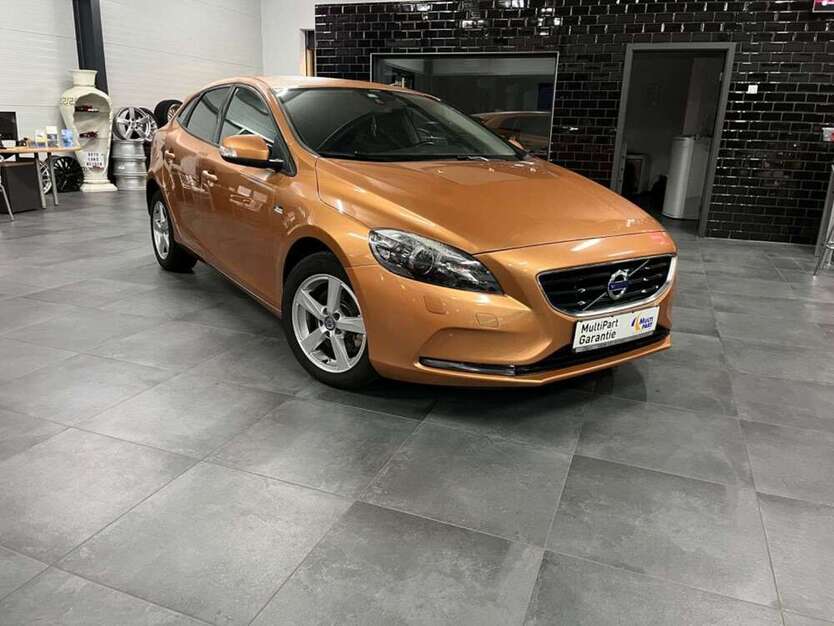V40
