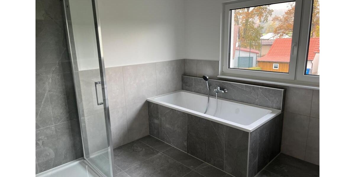 Doppelhaushälfte Eckersdorf - 5 Zimmer, 142 m&sup2;, 1.700&euro; | Angebot:26579628
