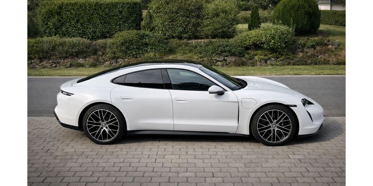 Porsche Taycan 13.200 km 56.900 &euro; Bonn 53123