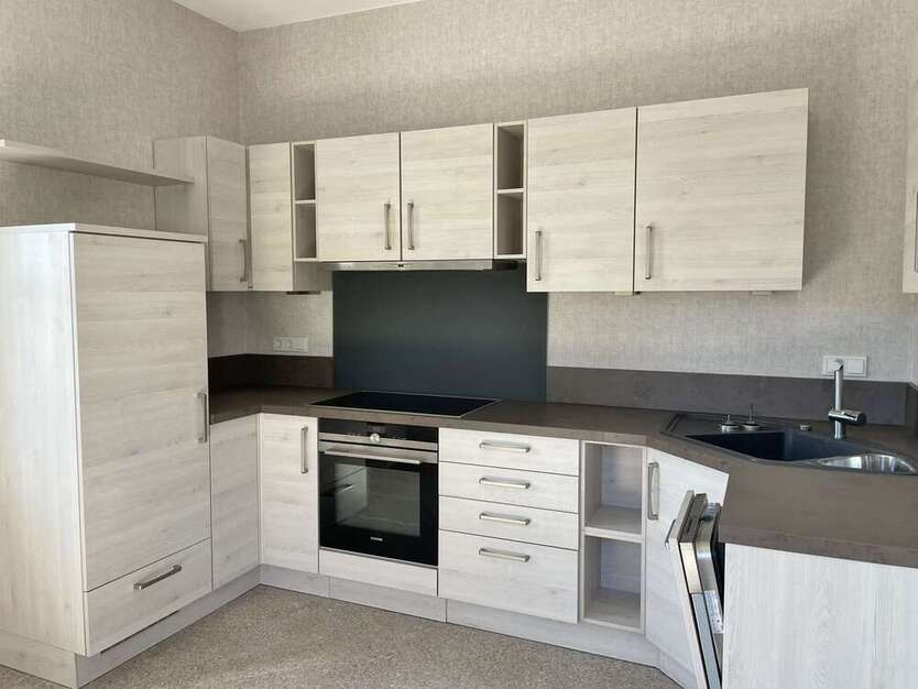Haus zum Mieten in Prüm 1.170 € 180 m²