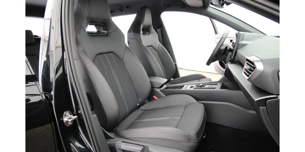 Cupra Leon Sportstourer e-HYBRID 6-DSG NAVI+LED+KAMERA 14.722 km 28.900 &euro; Hagenow 19230