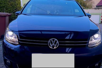 VW Touran 168.320 km 8.499 &euro; Ditzingen 71254
