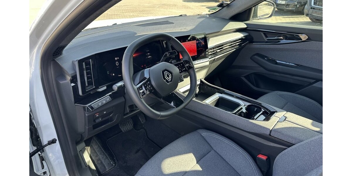 Renault Austral Evolution Mild Hybrid 160 / Navi / RFK 12.500 km 25.890 &euro; Donauwörth 86609