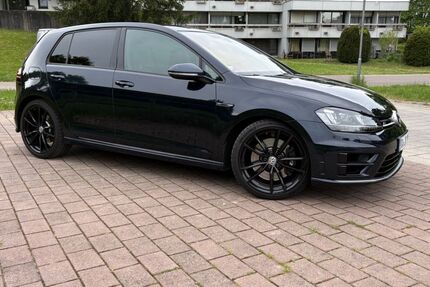 VW Golf 92.181 km 22.990 &euro; Kuppenheim 76456