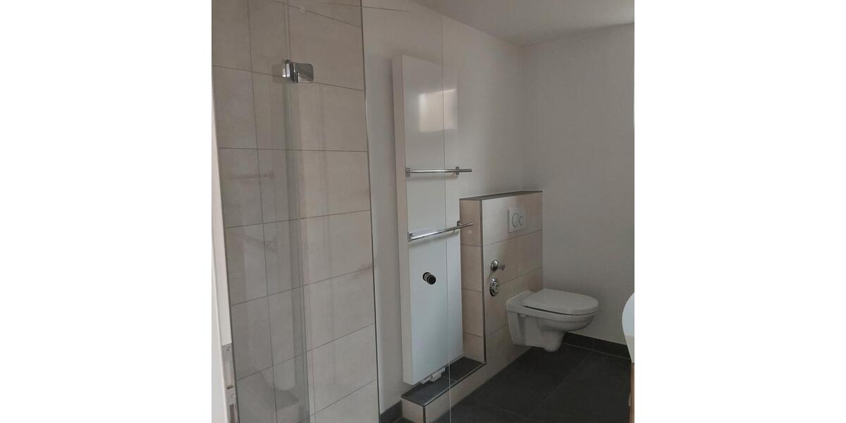 Etagenwohnung Idstein - 2 Zimmer, 92 m&sup2;, 1.100&euro; | Angebot:26464494
