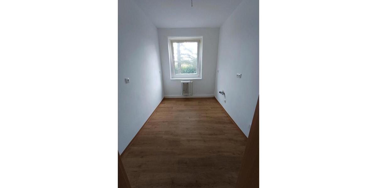 Erdgeschoßwohnung Eisfeld - 4 Zimmer, 69 m&sup2;, 700&euro; | Angebot:26381319