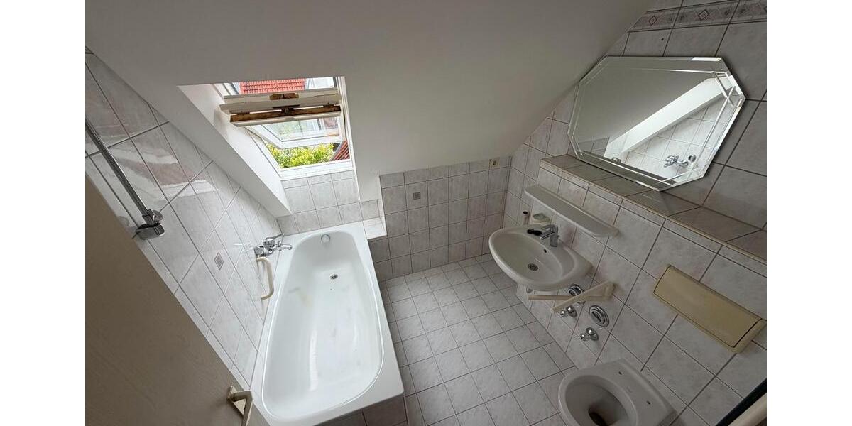 Dachgeschoßwohnung Gunzenhausen - 2 Zimmer, 42 m&sup2;, 149.000&euro; | Angebot:26963640