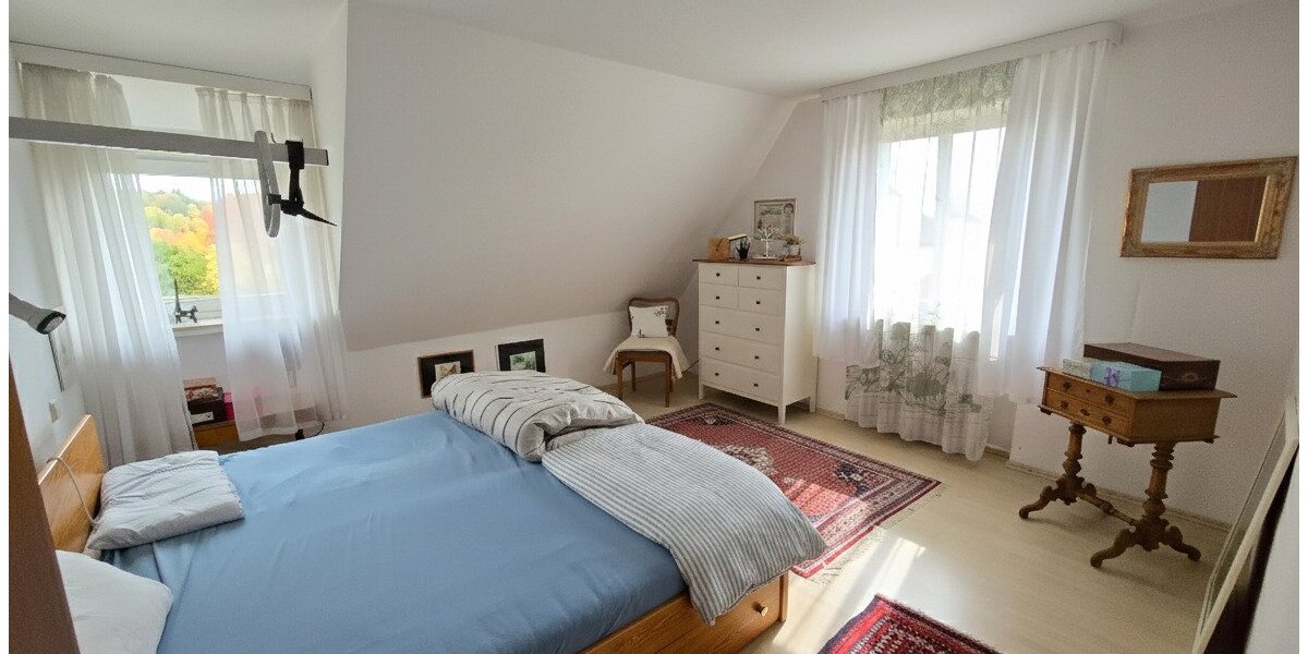 Hünfeld, Wohnhaus mit ELW - Einfamilienhaus Hünfeld | Angebot:26589383