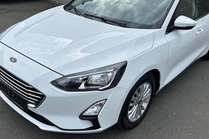 Ford Focus 39.220 km 18.300 &euro; Nürnberg 90439