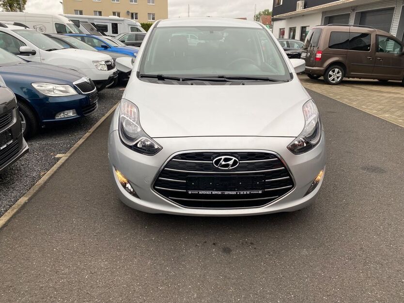Hyundai ix20 31.000 km 9.999 € Kassel 34123