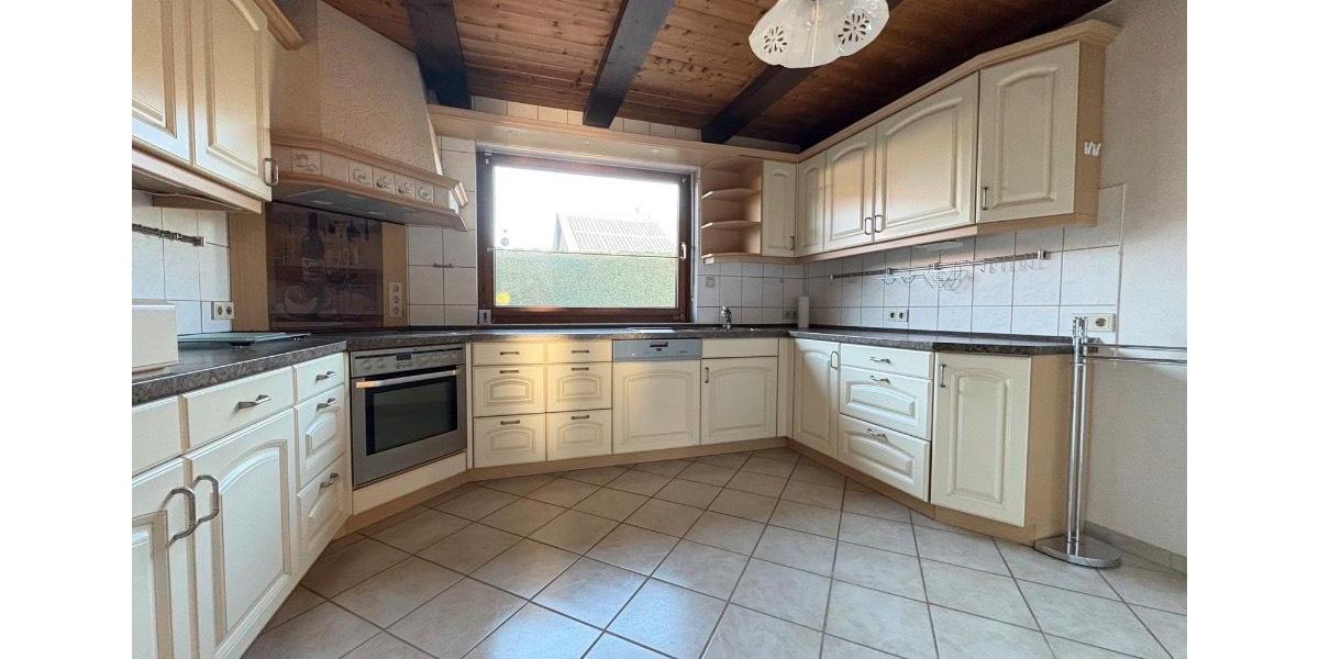 Einfamilienhaus Extertal - 9 Zimmer, 220 m&sup2;, 364.000&euro; | Angebot:26889274