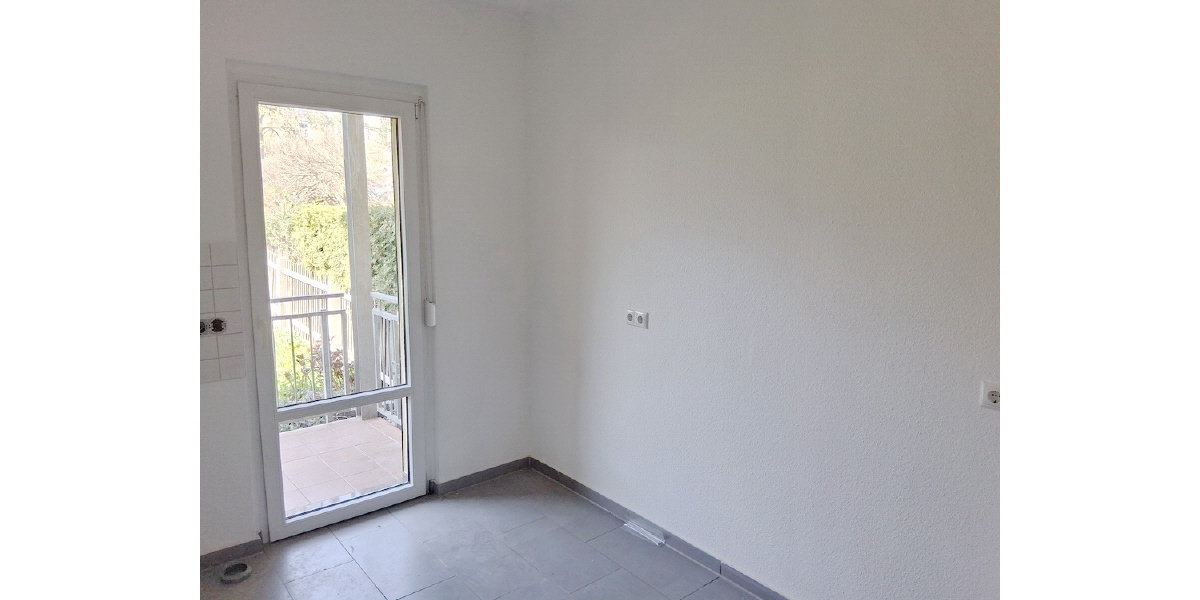 Gemütliche 3-Raum-Wohnung mit Balkon in kleinem Mehrfamilienhaus - Erdgeschoßwohnung Gotha | Angebot:26376884