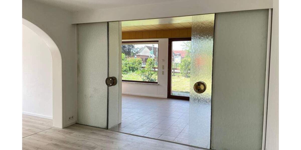 VERKAUFT! Gepflegtes Mehrfamilienhaus mit Garten in Loxstedt! 1 zimmer