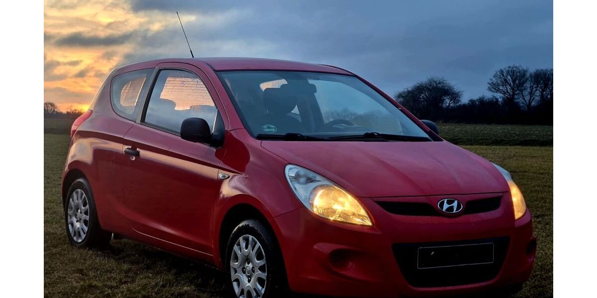 Hyundai i20 138.000 km 3.150 &euro; BIRKENFELD 55765