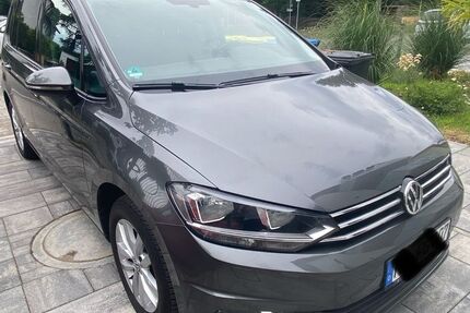 VW Touran 107.000 km 17.480 € Mannheim 68199