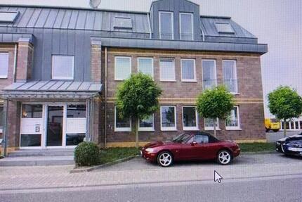 Büro-Praxisfläche in GV-Wevelinghoven zimmer