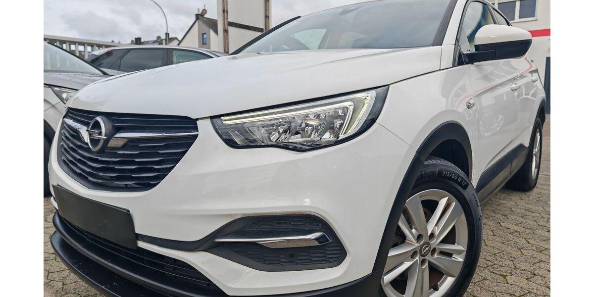 Opel Grandland (X) 118.704 km 12.257 &euro; Wölfersheim 61200