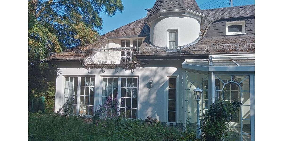 Einfamilienhaus Ranstadt - 9 Zimmer, 280 m&sup2;, 490.000&euro; | Angebot:27083584