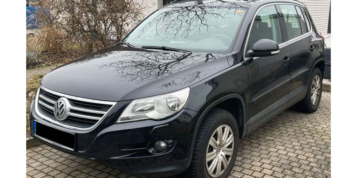 VW Tiguan 216.000 km 7.499 &euro; Niedernhausen 65527
