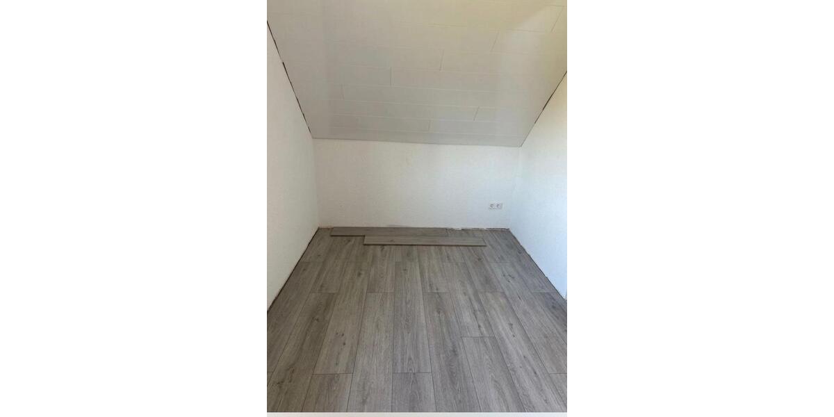 Doppelhaushälfte Rodenbach - 5 Zimmer, 114 m&sup2;, 1.200&euro; | Angebot:25103579