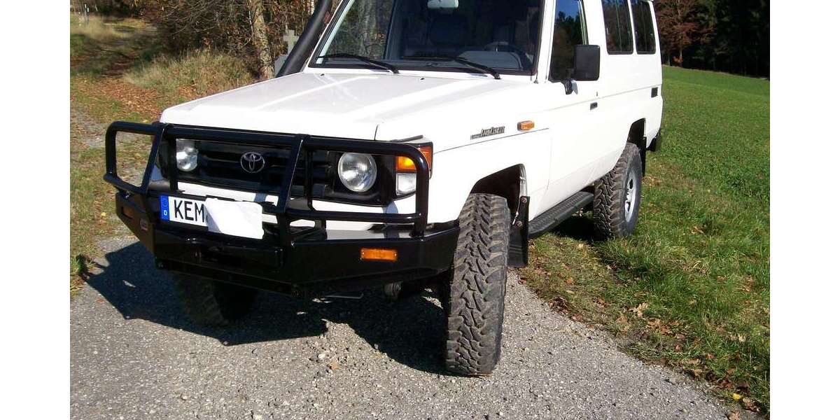 Toyota Land Cruiser 209.000 km 55.900 &euro; Kemnath 95478