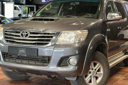 Toyota Hilux 371.220 km 15.750 &euro; Bonn 53177