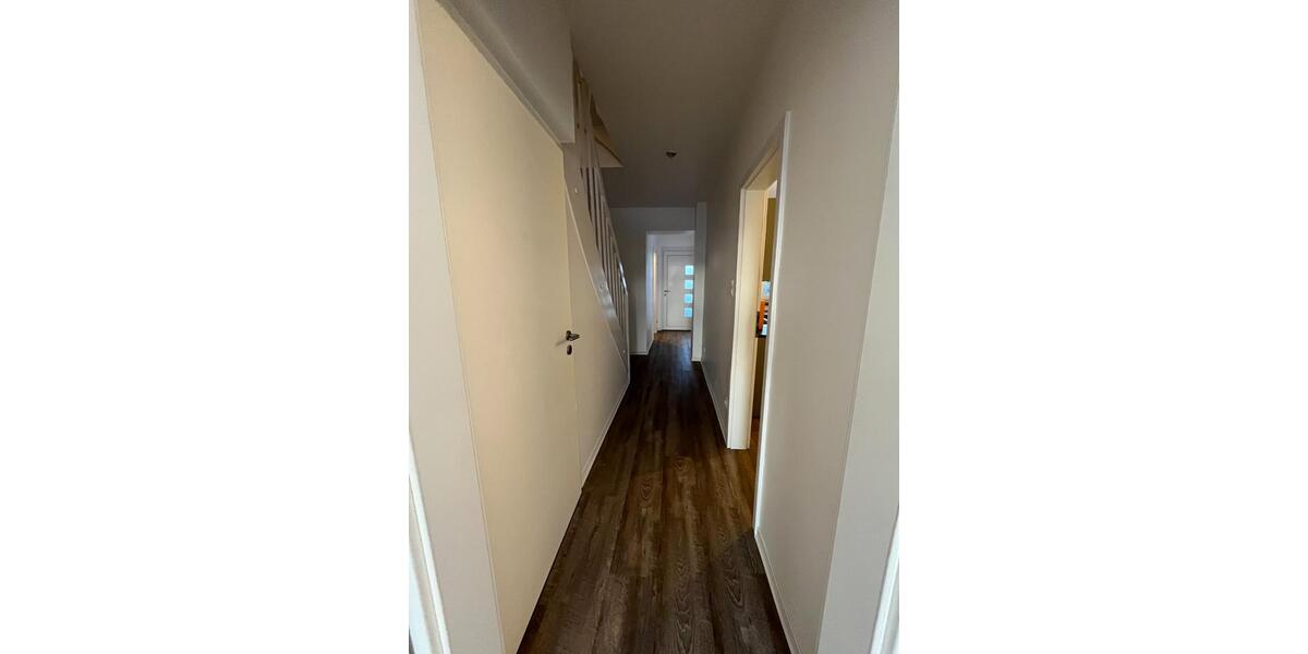 Reihenhaus Trappenkamp - 4 Zimmer, 100 m&sup2;, 1.500&euro; | Angebot:25258740