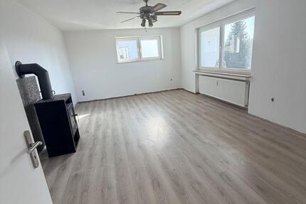 Wohnung Sontra - 2 Zimmer, 82 m&sup2;, 600&euro; | Angebot:25283262