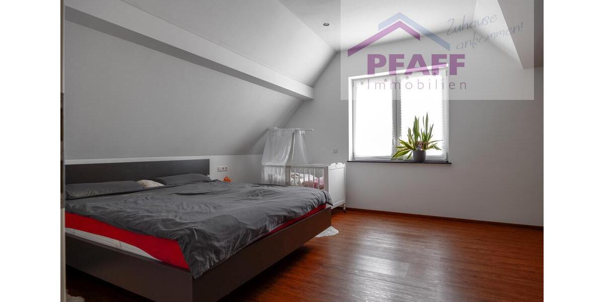 Dachgeschoßwohnung Engen - 4 Zimmer, 160 m&sup2;, 1.550&euro; | Angebot:26346887