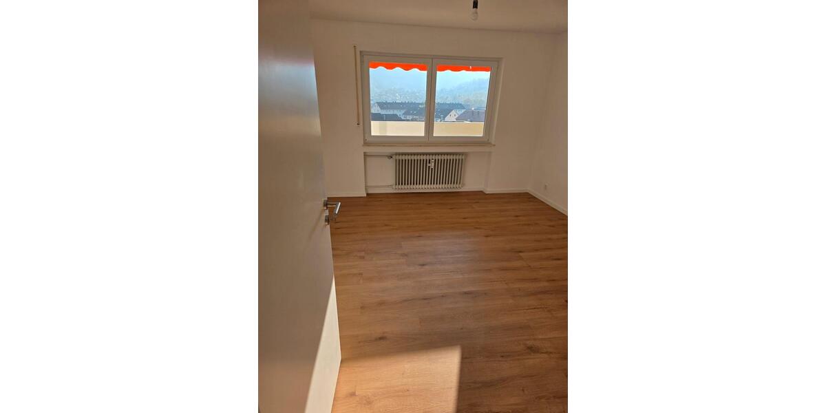Etagenwohnung Gernsbach - 3 Zimmer, 80 m&sup2;, 1.000&euro; | Angebot:26398194